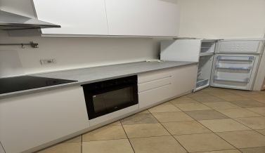 AA105
